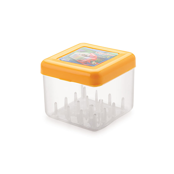 KUMKUM THREAD & NEEDLE BOX (16 REELS)